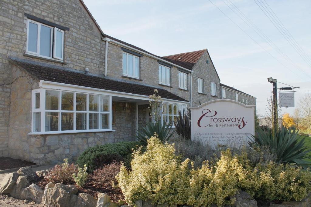 Crossways Hotel Wells Bagian luar foto Crossways Care Home